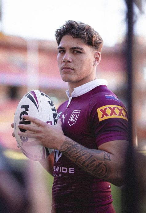 Reece Walsh Wallpaper, Reese Walsh, Broncos Nrl, Nrl Players, Reece Walsh, Broncos Players, Hot Rugby Players, Rugby Boys, Brisbane Broncos