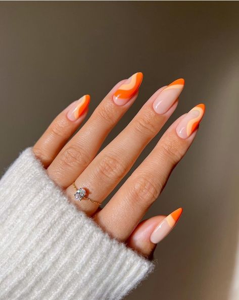 Orange Nail Art, Orange Acrylic Nails, Orange Nail Designs, August Nails, Retro Nails, Chrome Nails Designs, Cream Nails, Almond Nails Designs, Almond Acrylic Nails