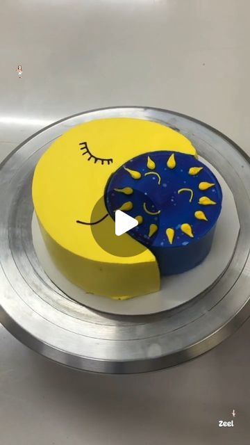 jeel on Instagram: "Moon cake decoration #cakedecorating #cake #cakedesign #cakelover" Moon Shaped Cake, Shaped Cake, Decorating Cakes, Media Luna, Round Cake, Cake Lover, Moon Cake, Moon Shapes, Round Cakes