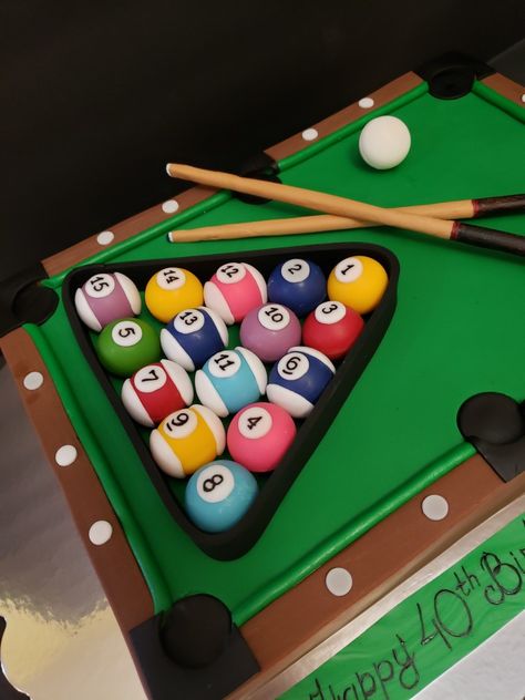 Pool Table Cake Ideas Birthday, Billiard Cake Design, Billiards Cake, Cake For My Boyfriend, Birthday Cake 2023, Game Cake Ideas, Pool Cupcakes, Pool Table Cake, Music Cake Ideas