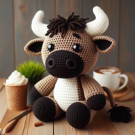 Crochet Bull Free Pattern, Crochet Cows, Crochet Bull, Pattern Step By Step, Crochet Potholder, Crochet Potholder Patterns, Potholder Patterns, Creative Crochet, Crochet Cow