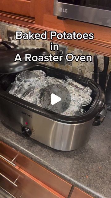 Melanie C. on Instagram: "The electric roaster oven is one of my favorites for cooking for a large crowd or in most cases - my large family. It can be used for baking, roasting, slow cooking, not only for turkey, but also for beef, ham, potatoes and more. #bakedpotatoes #Largefamily #BigFamilyCooking #bigfamily #momlife #sahm #fyp" Slow Roaster Recipes, Baked Potatoes In Roaster Oven, Oven Roaster Recipes Dinners, Turkey In Electric Roaster, Large Party Food, Roaster Oven Recipes, Reheat Mashed Potatoes, Ham Potatoes, Turkey Roasting Pan