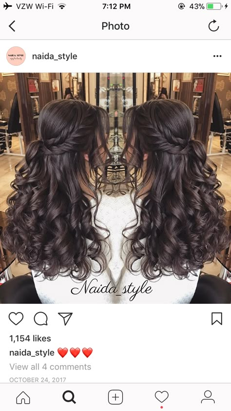 Prom Hairstyles For Curly Hair Natural Curls Medium Lengths, Quinceñera Hairstyles, Hair Down Quinceanera Hairstyles, Quince Hair, Black Hair Curls, Sweet 16 Hairstyles, Mexican Hairstyles, Hair Style On Saree, Natural Hair Transitioning