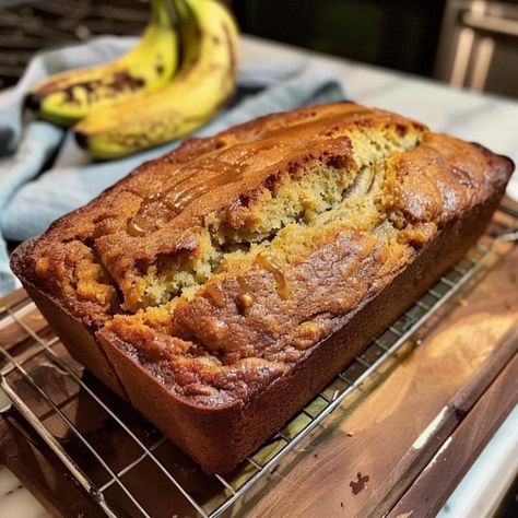 Hawaiian Banana Bread – Tasty Recipes Hawaiian Banana Bread Recipe, Hawaiian Banana Bread, Hawaiian Bread, Chicken Cake, Banana Bread Ingredients, Pineapple Desserts, Rhubarb Pie, Cream Butter, Bakery Desserts