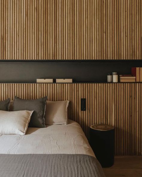 Juan Sierra on Instagram: "House in La Cerdanya, 2020 @altointeriorismo @co_arquitectura - #interiordesign #bed #room #interiors #wood #slatwall #bedroomdecor #bedroom" Wood Panel Bedroom, Wabi Sabi House, Wood Walls Bedroom, Slatted Headboard, Bedroom Murals, Bedroom Panel, Bed Slats, Bedroom Headboard, Wood Bedroom