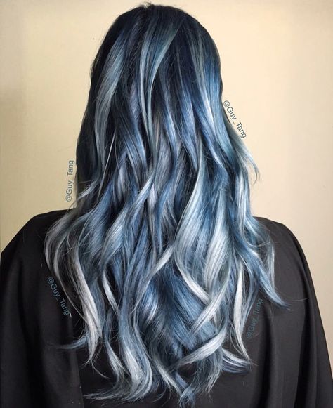 Icy blue and granny colour by Guy Tang. Silver Balayage Hair, Blue And Silver Hair, Balayage Blue, Silver Balayage, Guy Tang Hair, Hair Color Ombre, Hair Color Unique, Guy Tang, Super Hair