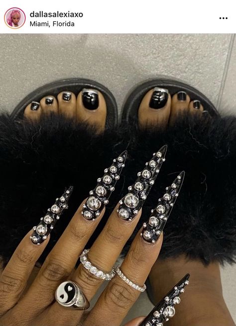 Rock Nails Grunge, Punk Rock Nails, Nails Grunge, Rock Nails, Goth Glam, Grunge Nails, Nail Style, Glam Nails, Dope Nails