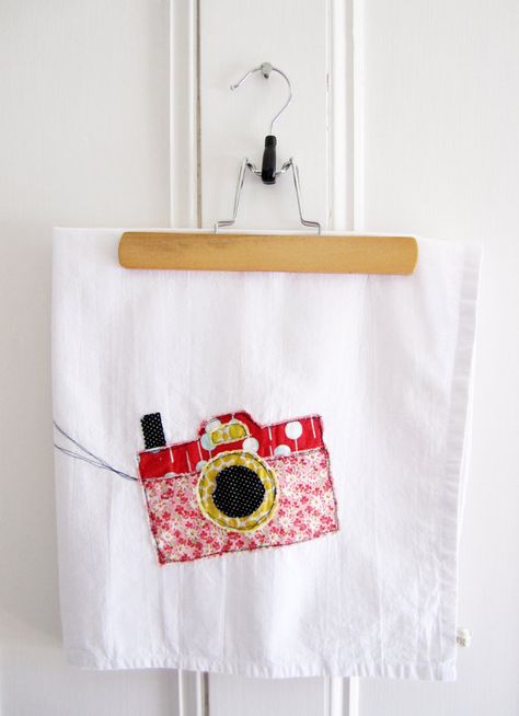 Minki Kim, Camera Art, Flour Sack Tea Towels, Needle Arts, Flour Sack, Crafty Craft, Gifts Birthday, Quilt Ideas, Tea Towel