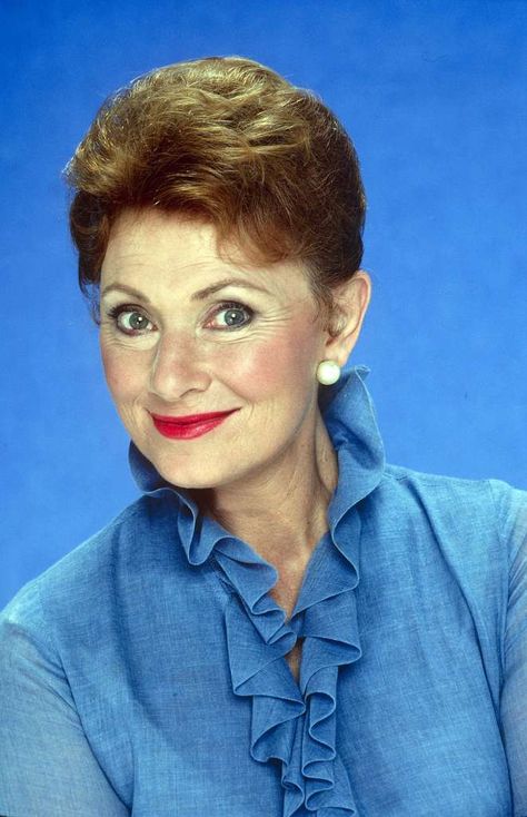 Marion Ross, Laverne & Shirley, Star Actress, Old Tv Shows, Vintage Tv, Comedy Tv, Happy Days, Old Tv, Happy Day