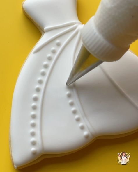 The Cheerful Baker on Instagram: “Do you still have your wedding dress? I love the classy look of white on white royal icing sugar cookie wedding dresses. Plus they taste…” Wedding Dress Cookies Royal Icing, Wedding Dress Cookies Decorated, White Royal Icing, Cookie Wedding, Dress Cookies, Wedding Dress Cookies, Wedding Shower Cookies, Cookie Board, Cookies Royal Icing