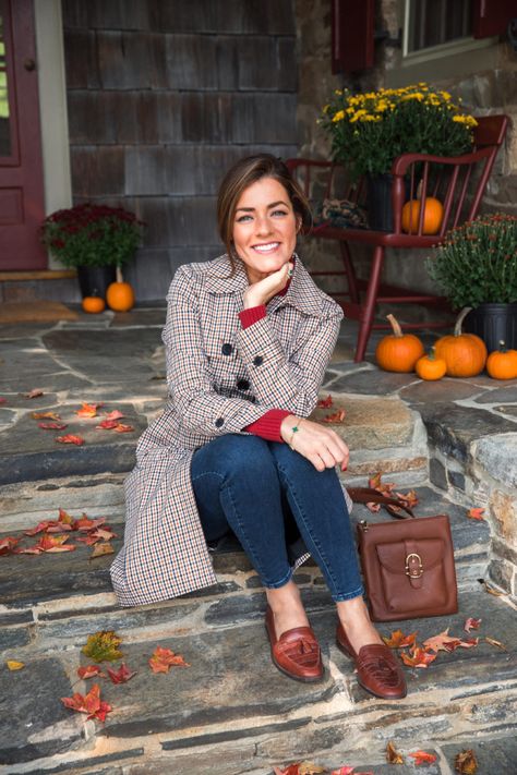 Sarah Vickers Fall, Sarah Vickers Style, Sarah Vickers, Preppy Winter, Classy Girls Wear Pearls, Kiel James Patrick, Stile Preppy, Dressy Dress, Preppy Fall