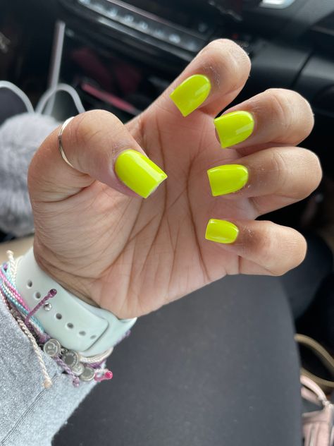 Short Acrylic Nails 1 Color, Highlight Yellow Nails, Lime Color Nails, Neon Yellow Short Nails, Short Acrylic Nails Neon, Lime Yellow Nails, Lime Green Short Nails, Short Solid Color Acrylic Nails, Lime Green Nails Short