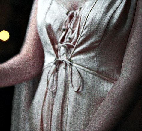 The Queen in Chains on Tumblr Alicent Hightower Nightgown, Targaryen Aesthetic, Pretty Pins, Night Dress, Night Gown, Sewing Inspiration