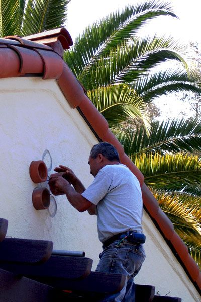 Small Spanish Home Collection 2 › Creating Spanish Style👍 Spanish Style Homes With Awnings, Spanish Colonial Front Porch, Spanish Front Porch Ideas, Spanish Style Courtyard Patio, Desert Spanish Home, Spanish Style Outdoor Lighting, Spanish Courtyard Ideas Hacienda Style, Spanish Patio Ideas Courtyards, Spanish Style Yard