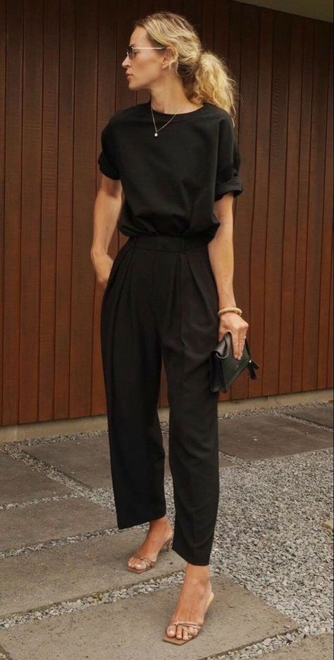 Outfit Chic, Mode Casual, Looks Black, Casual Work Outfits, All Black Outfit, Mode Inspo, 가을 패션, Business Casual Outfits, Work Attire