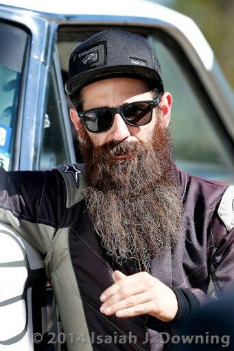 Aaron Kaufman from fast & loud Aaron Kaufman, Cool Mustaches, Long Hair Beard, Mustache Wax, Epic Beard, Beard Love, Awesome Beards, Long Beards, Beard No Mustache