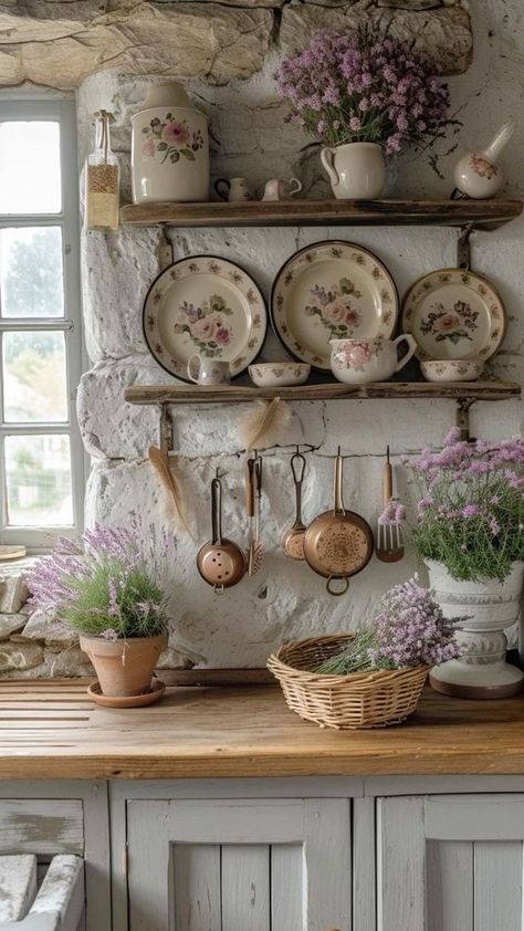 Cottagecore Dream House, Vintage Cottage House Aesthetic, Colourful Country Home, Interior Design Old House, Feminine Kitchen Ideas, German Interior Design Traditional, Fairy Cottage House Interior, Clean Vintage Aesthetic, Fairy Kitchen Aesthetic