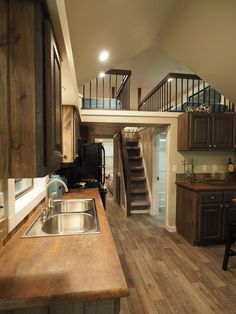 Tiny House Kitchen Storage, Wohne Im Tiny House, Park Model Homes, Casa Loft, Tiny House Interior Design, Best Tiny House, Tiny House Inspiration, House Design Ideas, Micro House