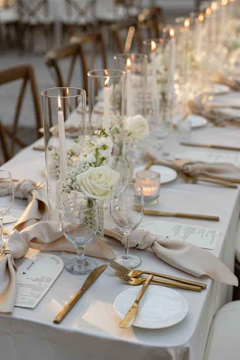 Wedding Inspo Champagne Colors, Champagne Table Setting Wedding, Wedding Table Decorations Champagne, Sydney Adams Wedding, Elegant Place Settings Wedding, Champagne Green White Wedding, Champagne Decorations Wedding, Neutral Wedding Mood Board, Timeless Wedding Table Settings