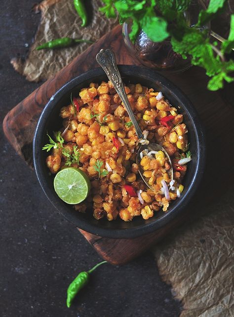 Corn Chat, Easy Snack Appetizers, Corn Chaat, Easy Healthy Cooking, Chats Recipe, Corn Vegetable, Healthy Appetizers Easy, Charred Corn, Crispy Corn