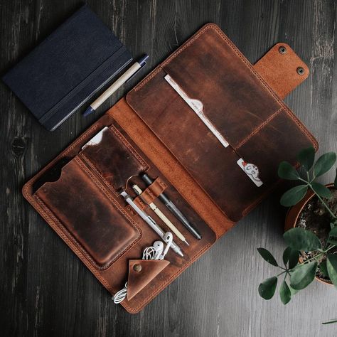 Leather Inspiration, Full Grain Leather Wallet, Mens Leather Accessories, Leather Organizer, Leather Tablet Case, Personalized Leather Wallet, Leather Organization, Tablet Bag, Samsung Tablet