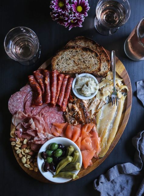 Smoked Fish Charcuterie Board, Salmon Belly, Salmon Smoked, Pickled Herring, Happy Hour Appetizers, Meat Board, Fish Board, Tinned Fish, Fresh Salmon