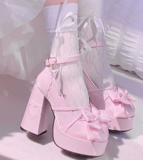 Pretty Heels, Fairy Shoes, Elegant Pumps, Dr Shoes, Cute Shoes Heels, Kawaii Shoes, Bow Bow, Bow Decor, Fancy Shoes