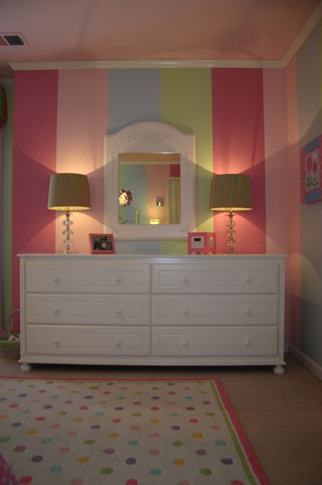 Little girls paradise! Girls Dream Bedroom, Space Girls, Striped Walls, Girls Rooms, Princess Room, Girly Room, Daughters Room, My Space, Big Girl Rooms