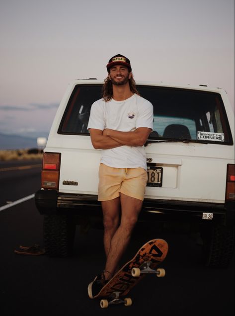 Skateboarding on the Big Island, Hawai’i Mens Surfer Style Outfits, Surfer Boys Style, Granola Guy Style, Surfer Style Outfits, Surfer Boy Aesthetic, Surf Skate Style, Surf Guys, Mens Surfer Style, Surf Style Men