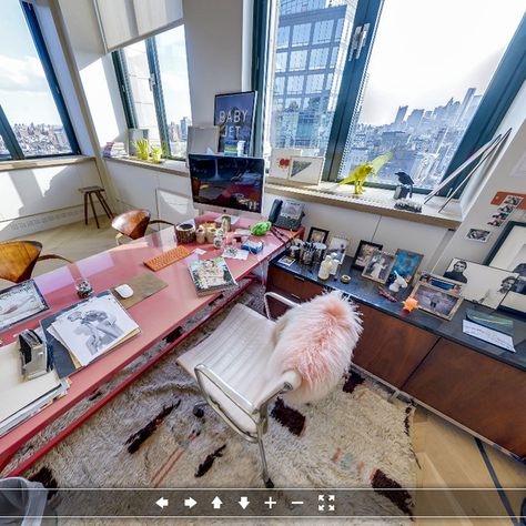 jenna's new office Bohemian Modern Style, Jenna Lyons, Beautiful Office, Dream Office, Office Inspo, Dream Studio, Fast Company, Business Innovation, Office Workspace