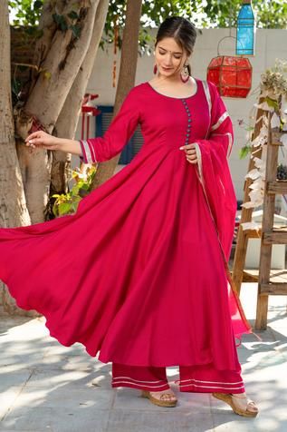 Shop for Pheeta Pink Rayon Anarkali Set With Doriya Dupatta for Women Online at Aza Fashions Outfits For Diwali, Anarkali Kurta Set, Cotton Anarkali Suits, Pakistani Dresses Party, Magenta Fabric, Fashion Show Dresses, Patterns Flowers, Cotton Anarkali, Latest Dress Design