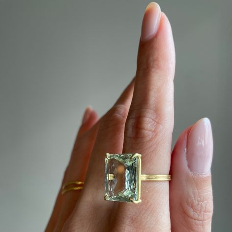 A beautifully clear stone in a crisp hue that evokes fresh growth - 18k & Faceted Rectangular Beryl Ring by Rosanne Pugliese #rosannepugliese #futureheirlooms #augustla Emerald Ring Design, Beryl Ring, Studio Jewelry, Stacked Jewelry, Clear Stone, Gold Jewellery Design, Accessories Rings, Love Ring, Emerald Ring