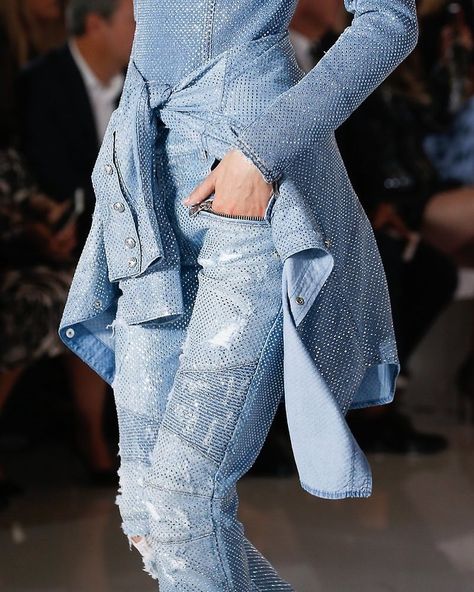 Dee on Instagram: “#balmain” Detail Couture, Balmain Fashion, Woman Suit, Denim Outfits, Press Play, Detail Photos, Affordable Dresses, Mermaid Skirt, La Fashion