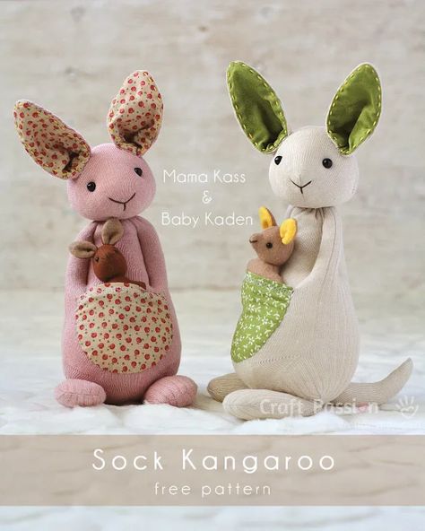 sock kangaroo main Sock Animals Diy, Baby Onesies Diy, Diy Sock Toys, Kangaroo Stuffed Animal, Stuffed Animal Sewing, Trendy Baby Onesies, Baby Kangaroo, Felt Plush, Sock Dolls