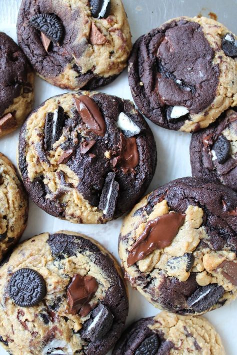 Oreo Cookie Butter, Swirl Cookies, Oreo Cookie Recipes, Salty Cookies, Cocoa Powder Cookies, Camp Cabin, Cinnamon Roll Cookies, Peanut Butter Oreo, Gooey Cookies