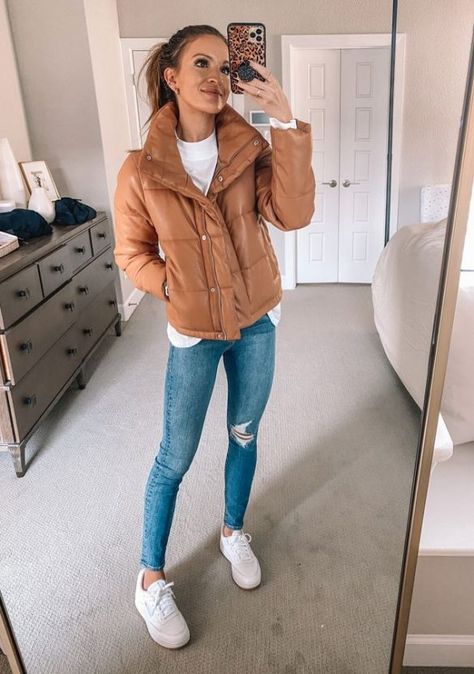 Black Friday Shopping Outfit, Madewell Leather Jacket, Faux Leather Puffer Jacket, Bell Bottom Jeans Outfit, Black Friday Fashion, Lauren Kay Sims, Leather Puffer Jacket, Jean Jacket Outfits, Friday Outfit