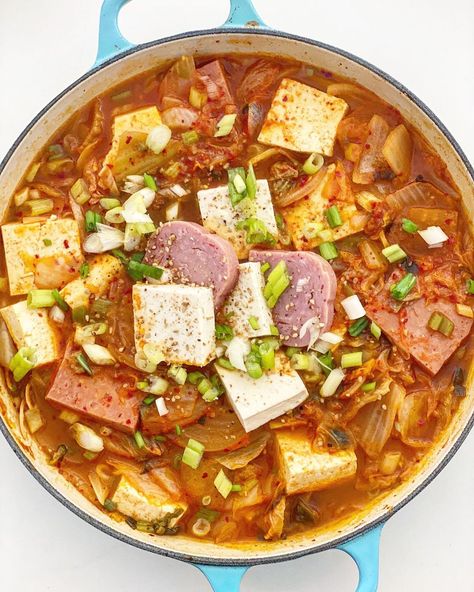 An easy low carb Korean stew made with leftover kimchi and spam. Cooking Method: Stovetop #koreanrecipes #stew #spam Korean Spam Recipes, Tofu Spam, Korean Kimchi Stew, Korean Comfort Food, Korean Stew, Kimchi Jjigae, Kimchi Stew, Spicy Kimchi, Spam Recipes