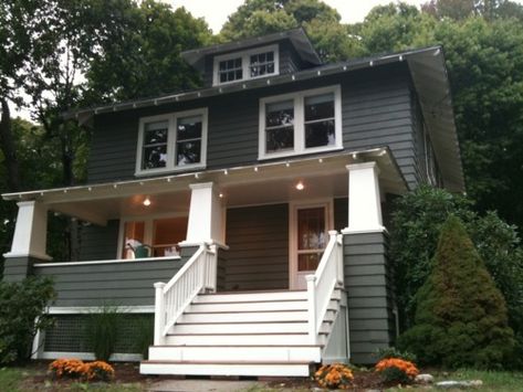 BM Sharkskin Black Foursquare Exterior, Foursquare House, Gilbert House, Craftsman Porch, Farmhouse Craftsman, Four Square Homes, American Foursquare, Southern Style Home, Square House