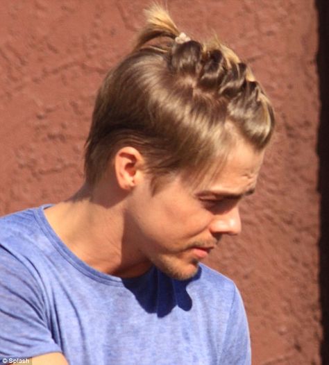 Derek Hough braiding it Skin Fade With Beard, Camp Nurse, Man Braids, Plaited Hair, Man Hairstyle, Braided Man Bun, Boy Braids Hairstyles, Braids For Boys, Men Hairstyle