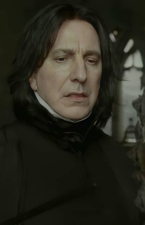 Severus Snape Pictures, Severus Snape Icon, Snape Face, Icon Harry Potter, Severus Snape Wallpaper, Severus Sneep, Snape Wallpaper, Wallpaper For Room, Alan Rickman Snape