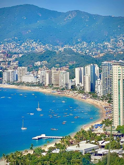 Este es el Acapulco al que todos queremos volver a ver !!! This is the port of Acapulco, currently under renovation. Sorry for the inconvenience. We will be back soon, better than ever !!! ✨️🇲🇽 Will Be Back Soon, Sorry For The Inconvenience, Be Back Soon, Graffiti, Collage, Pins, Acapulco