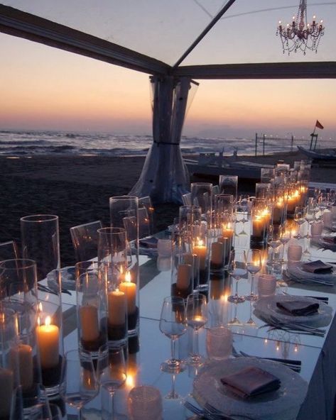 Beach Dinner Parties, Playa Ideas, Mexican Beach, Beach Wedding Decorations Reception, Wedding Reception Dinner, Weddings Idea, Beach Dinner, Beach Table, Candlelight Dinner