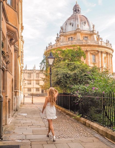 18 perfect Instagram spots in Oxford - Flying Scots Girl Oxford Punting, Oxford Photo Ideas, Oxford Instagram Pictures, Oxford Photography, Oxford Uk, Oxford England Aesthetic, Exeter College, Oxfords Outfit, Oxford City