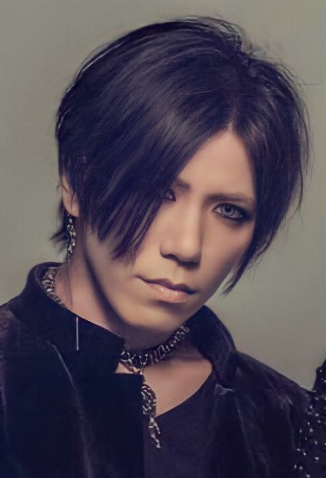 Aoi Gazette, Hairstyle Suggestions, Aoi The Gazette, The Gazette Band, Goth Boys, Ruki The Gazette, Asian Guys, The Gazette, No Makeup