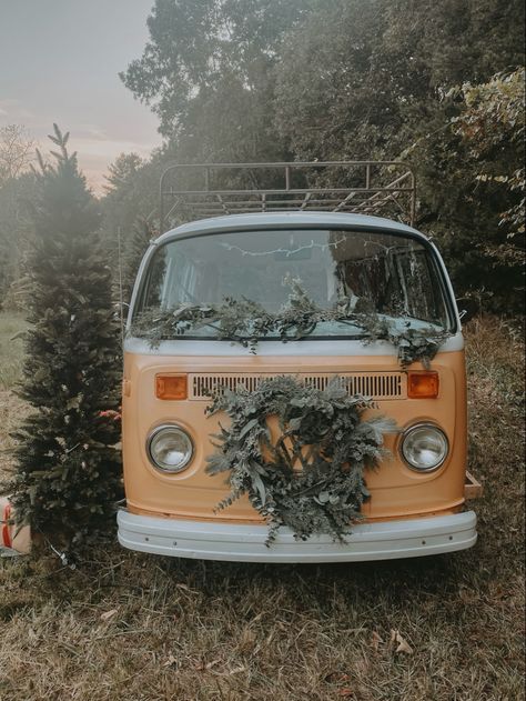 Vw bus photo booth christmas decor Christmas Vw Bus Shoot, Volkswagen Bus Photoshoot, Christmas Vw Bus, Vw Bus Photo Booth, Photo Booth Christmas, Bus Photoshoot, Bus Photo Booth, Vw Bus Photo, Tree Farm Photo Shoot