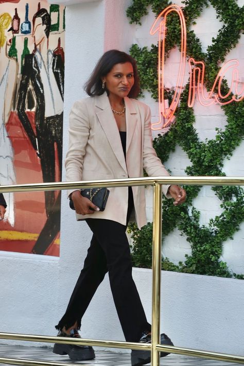 Mindy Kaling Style, Fall Mood, Mindy Kaling, Celeb Style, West Hollywood, Style Outfits, Drake, Celebrity Style, Hollywood