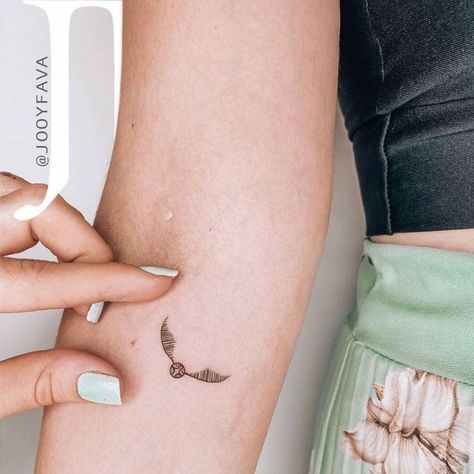 Tiny Harry Potter Tattoos, Golden Snitch Tattoo, Snitch Tattoo, Harry Tattoos, Minimalist Tattoo Meaning, Small Forearm Tattoos, Harry Potter Tattoos, Tattoos Geometric, Forearm Tattoo Women