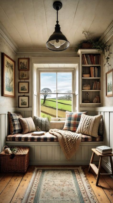 Small Window Seat Ideas, Country Bookshelf, Small Window Seat, Rustic Country Bedrooms, Country Style Bathrooms, Wrought Iron Bed Frames, Built In Window Seat, Country Decor Ideas, Knitted Throw Blanket