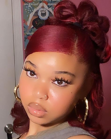 Black Hair 90s, Red Hair Color Ideas, Cherry Red Hair, Y2k Hairstyles, Cherry Hair, Dyed Hair Inspiration, Curly Hair Styles Easy, Dope Hairstyles, Hair Ponytail Styles