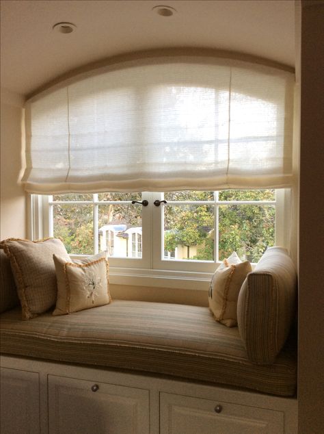 Yes, you can put a Roman Shade on a curved window. Arched Window Coverings, Curtains For Arched Windows, Arched Window Treatments, Window Arch, Cozy Window, Curtains Style, Cozy Window Seat, Shades For Windows, Flat Roman Shade